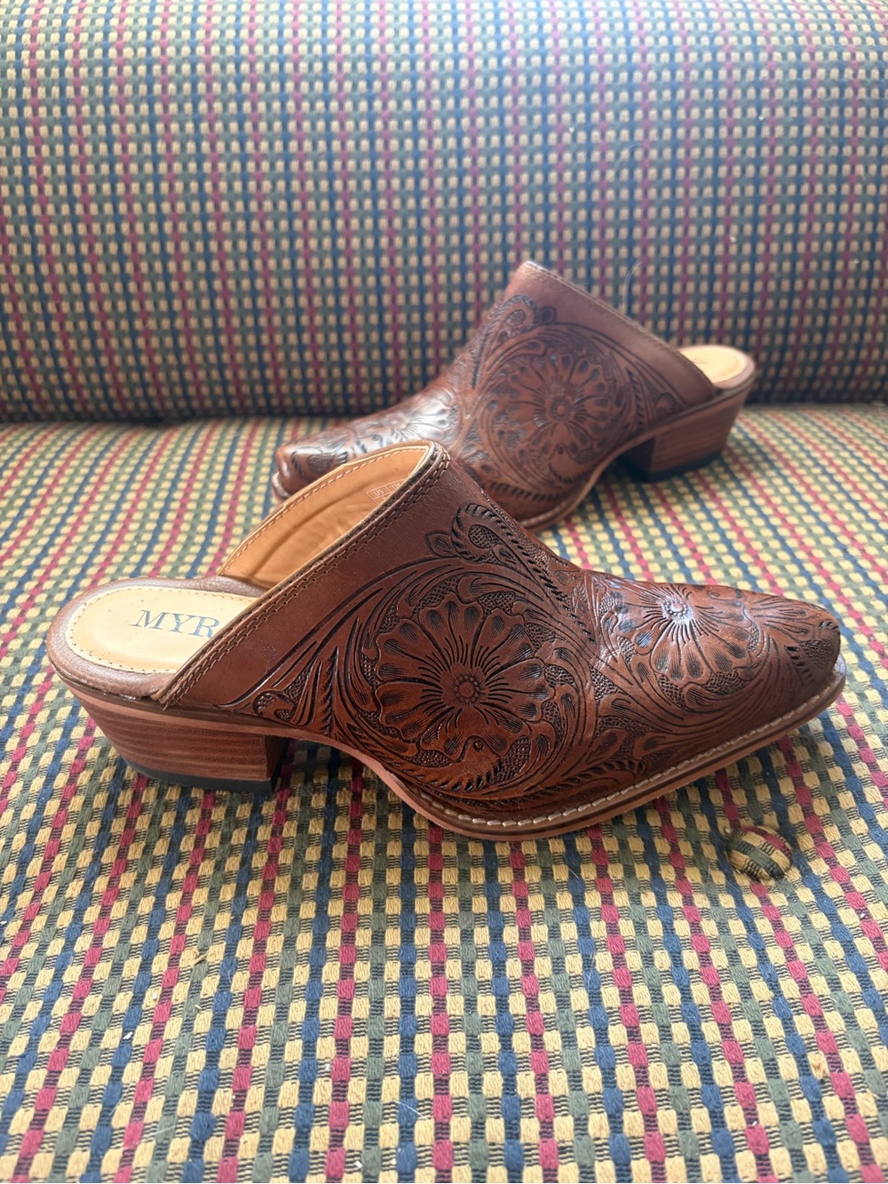 MYRA Valeria Handmade Mule